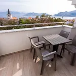 Crnekovic Tomislava 8 Baška