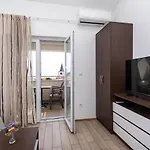 Crnekovic Tomislava 8 Apartman Baška