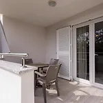 Crnekovic Tomislava 8 Apartman Baška