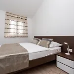 Crnekovic Tomislava 8