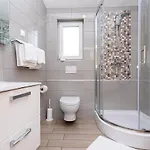 Crnekovic Tomislava 8 Apartman Baška
