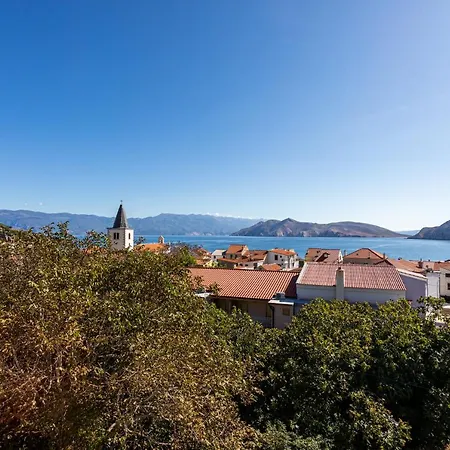 Crnekovic Tomislava 8 Apartman *