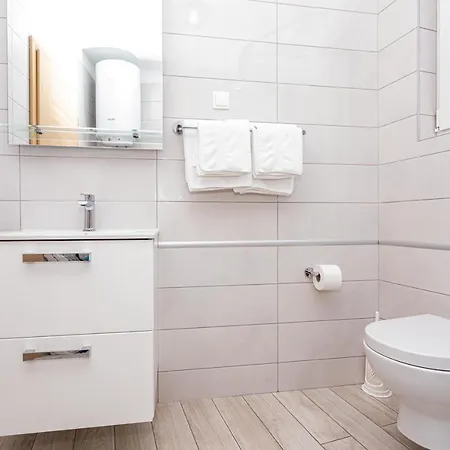 Crnekovic Tomislava 8 Apartament Baška
