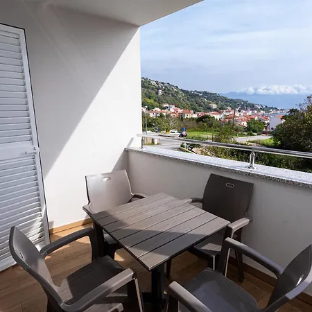 Crnekovic Tomislava 8 Apartament Baška