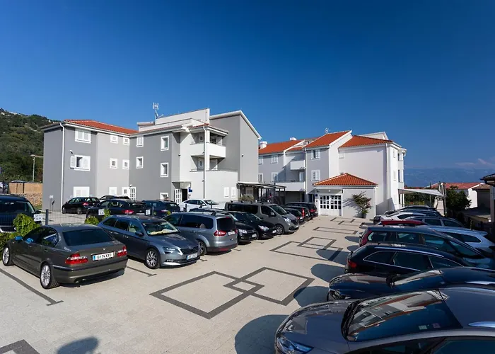 Crnekovic Tomislava 8 Apartman Baška