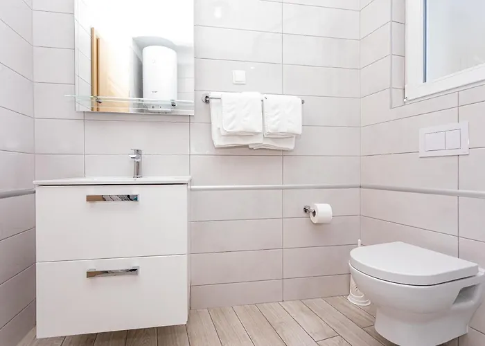 Crnekovic Tomislava 8 Apartman Baška