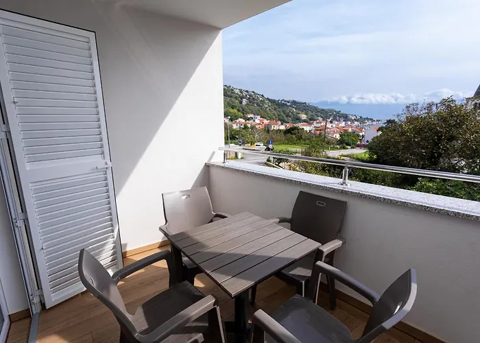 Crnekovic Tomislava 8 Apartman Baška