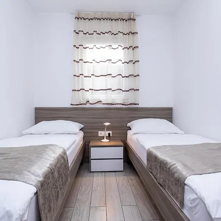 Appartamento Crnekovic Tomislava 8 Baška