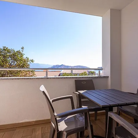 Appartamento Crnekovic Tomislava 8 Baška