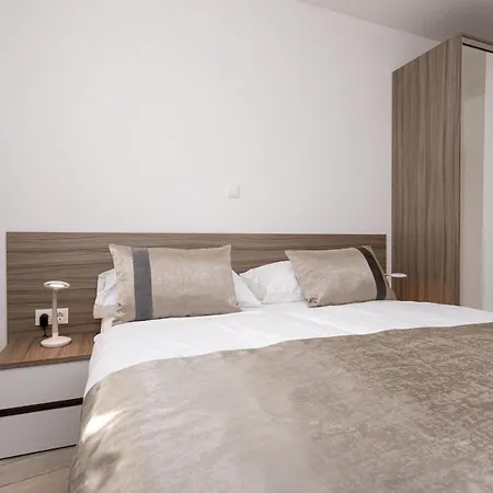 Crnekovic Tomislava 8