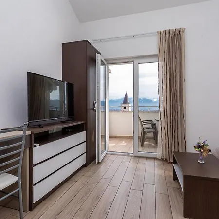 Appartamento Crnekovic Tomislava 8 Baška