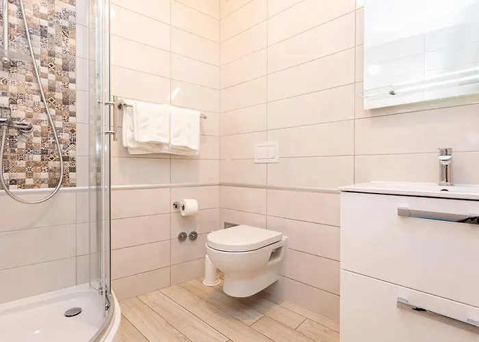 Crnekovic Tomislava *